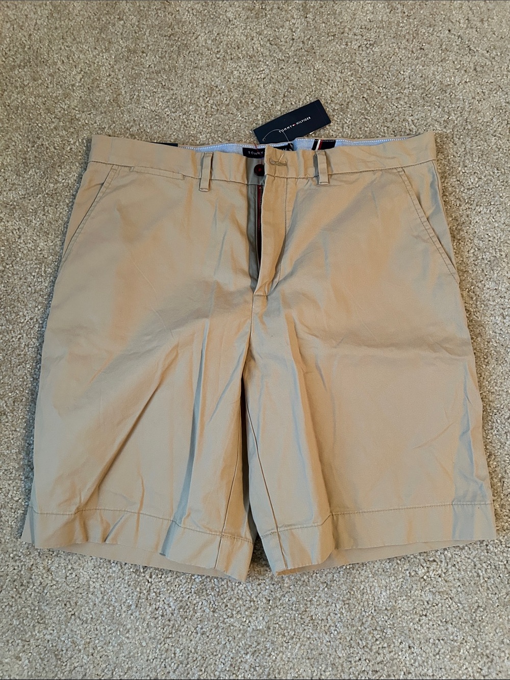 NWT Tommy Hilfiger Men's Khaki Flat Front Cotton Shorts